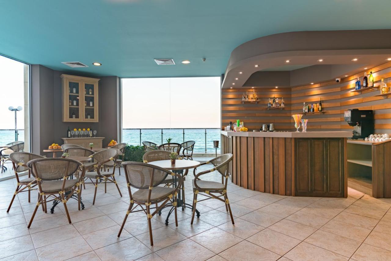 Marina Hotel, Sunny Day Warna Exterior foto