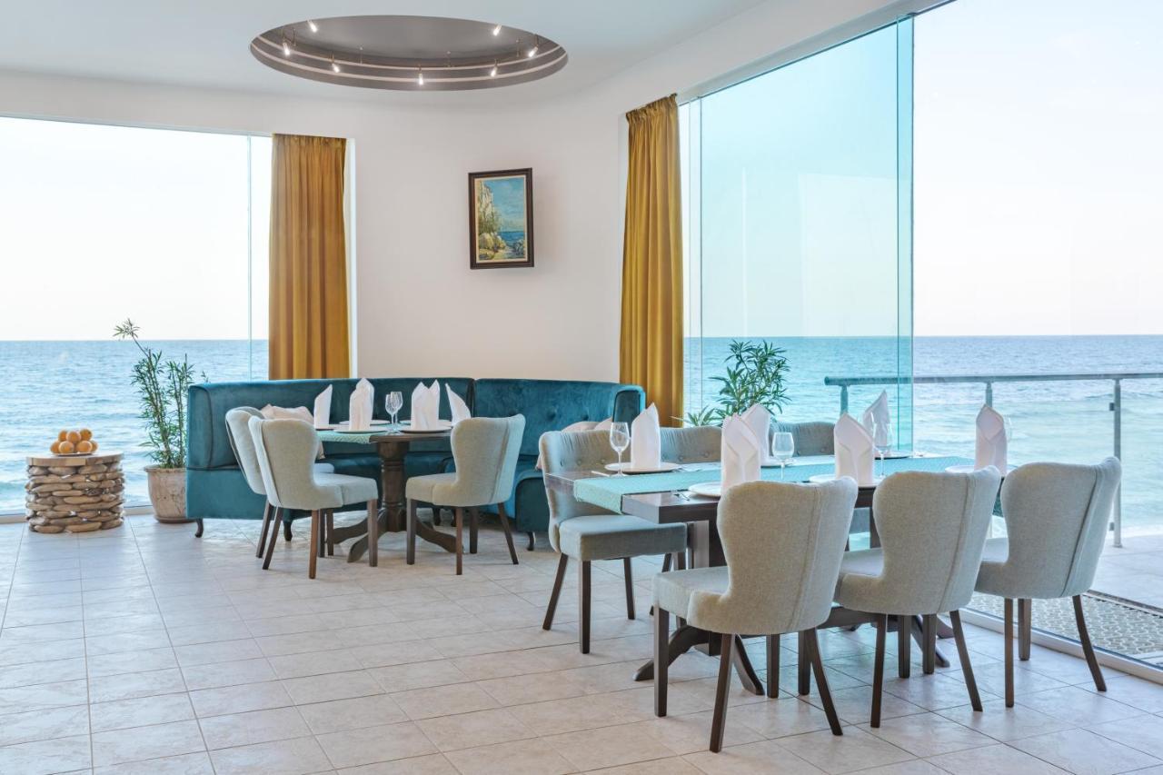 Marina Hotel, Sunny Day Warna Exterior foto