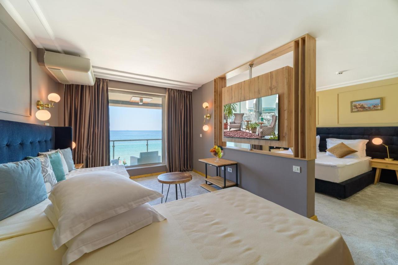 Marina Hotel, Sunny Day Warna Exterior foto